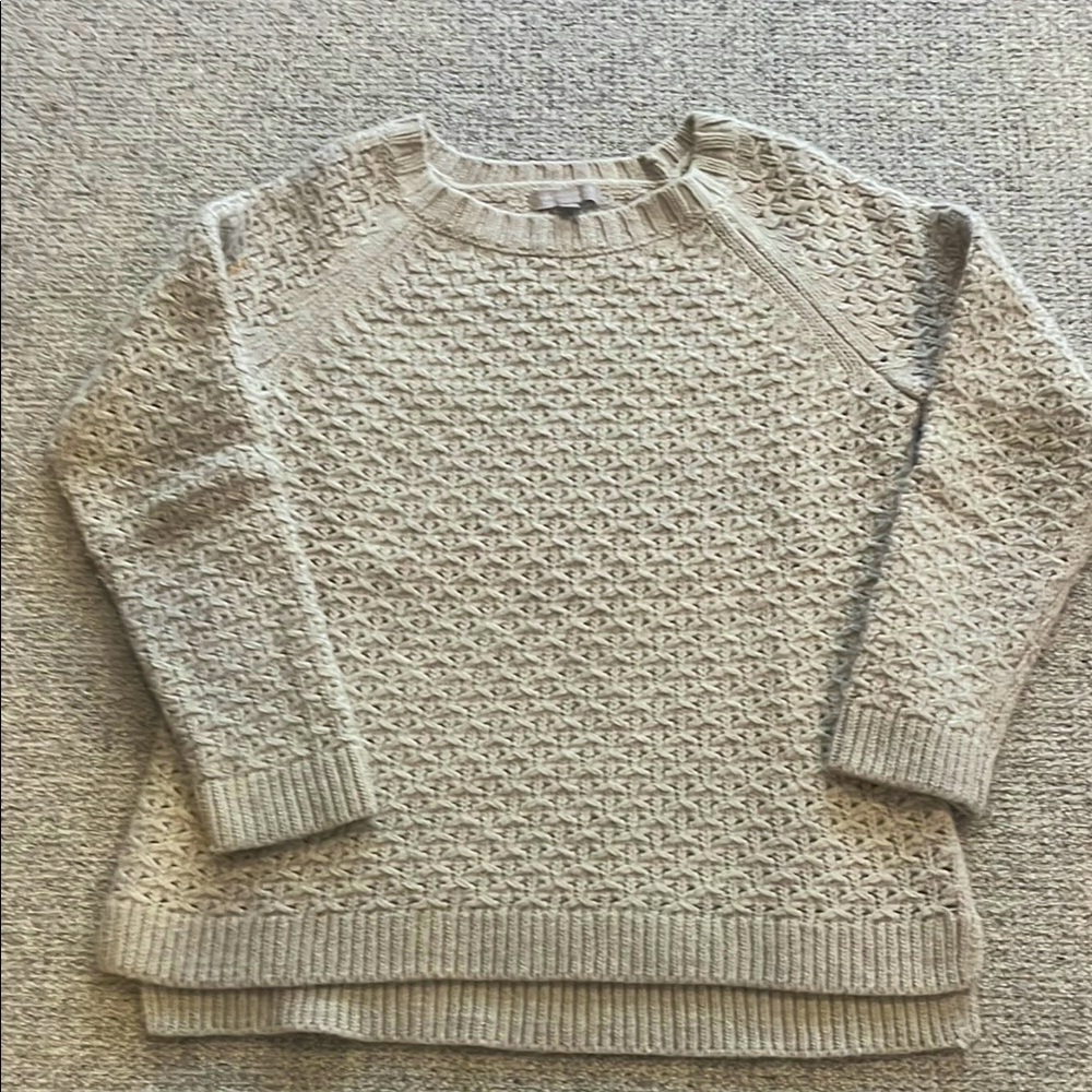 Women’s Banana Republic oatmeal sweater